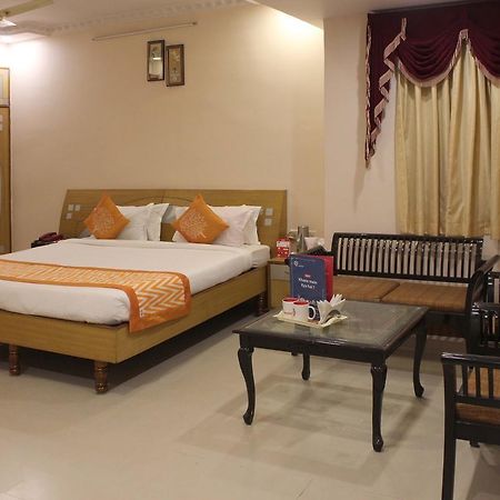 Hotel Kuber Palace 兰契 外观 照片