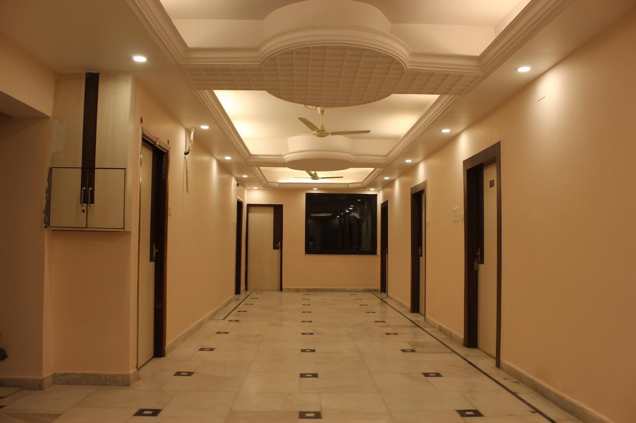 Hotel Kuber Palace 兰契 外观 照片